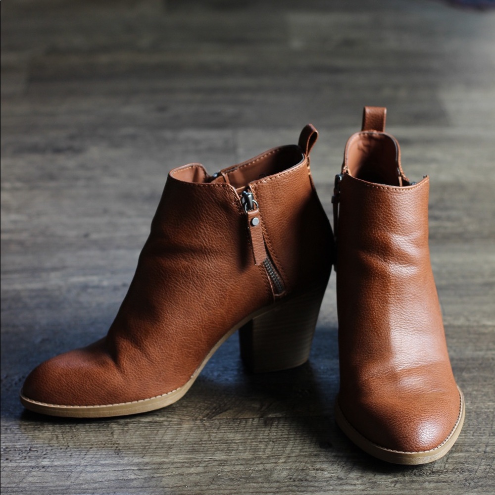 Faux leather ankle boots with 3 inch heel